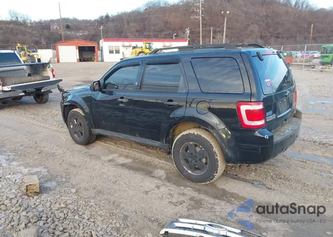 2011 Ford Escape Xlt z USA, uszkodzony, nr VIN 1FMCU9DG8BKB45285